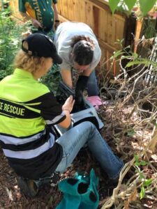 armor hand raccoon rescue 03